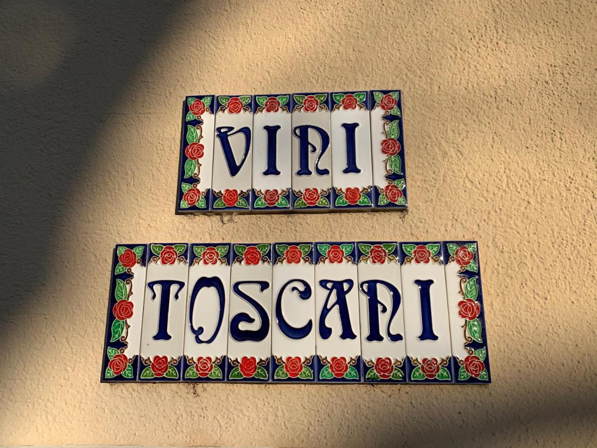 Casa Vinitoscani Perroy ภายนอก รูปภาพ